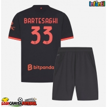 Camisa de Futebol AC Milan Davide Bartesaghi #33 Equipamento Alternativo Infantil 2026-27 Manga Curta (+ Calças curtas)